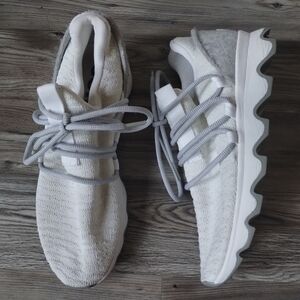 Sorel Kinetic Lace Sneakers White Gray Women's Size 8.5 NL3227
